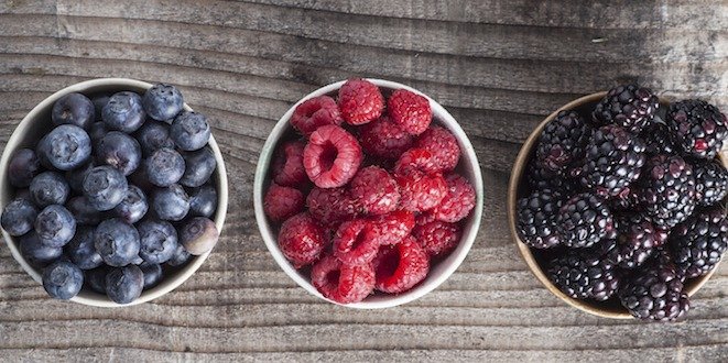 Fresh berries type 2 diabetes healthy eating