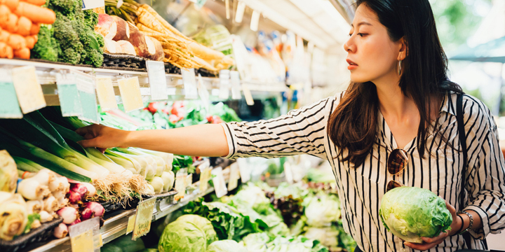 Navigating the grocery store for vegetables