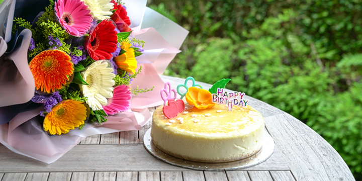 5 tips to make a healthier birthday cake