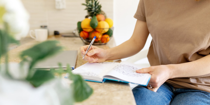 Keeping a food journal can help you lose weight in the new year