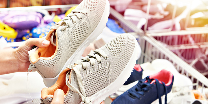 Tips for buying shoes and socks