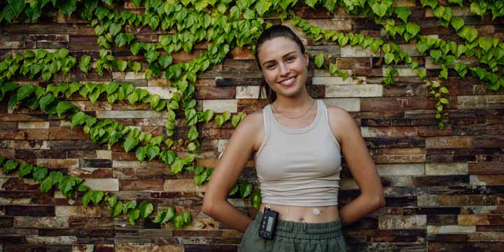 What are insulin pumps and how do they work for diabetes management?